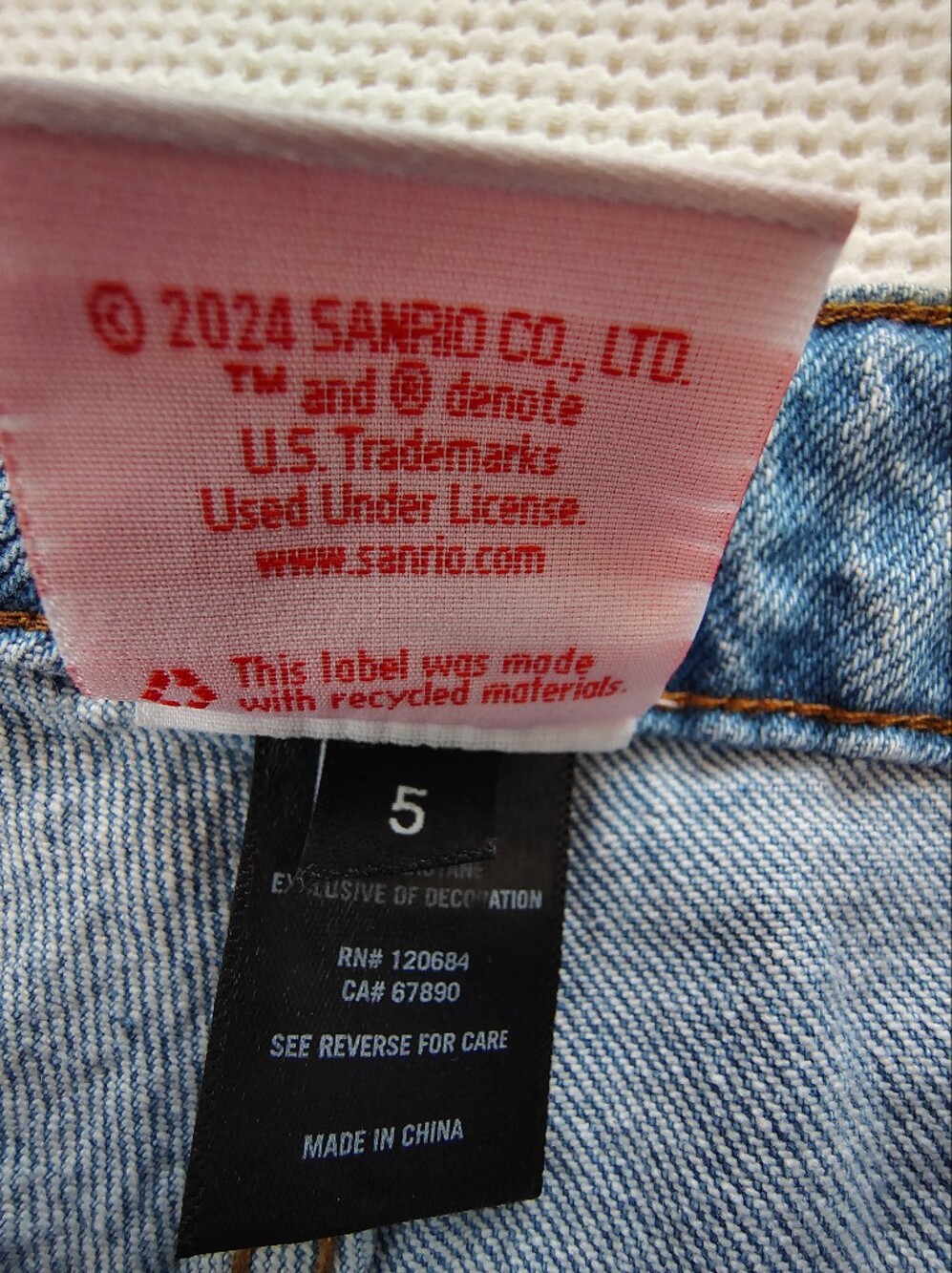 Hello Kitty Light Blue High-Rise Jeans with Red Bow Appliqués - Picture 11 of 15